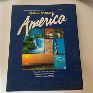 📙🇺🇸Rand McNally’s America coffee table book
